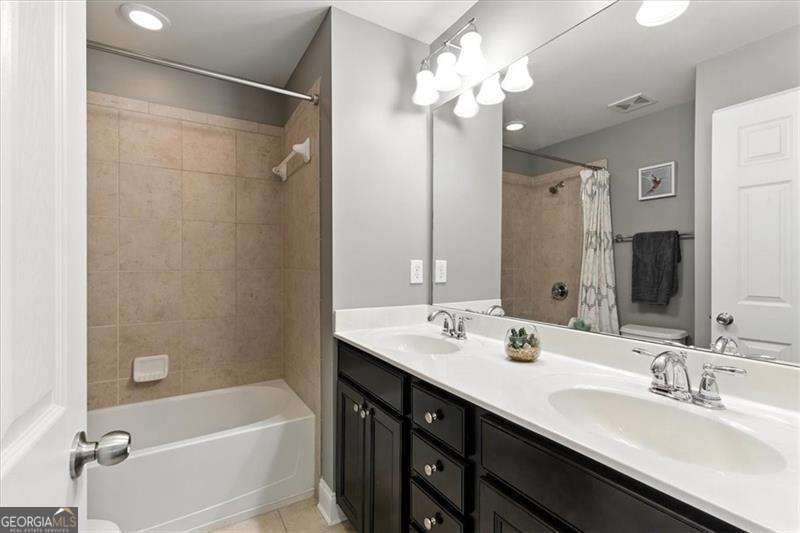 5045 Ridgemont Walk SE # 28, Atlanta Unit: 28