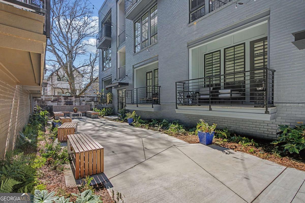 123 Beardon Circle SE # 8