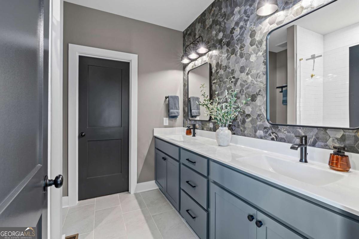 123 Beardon Circle SE # 8