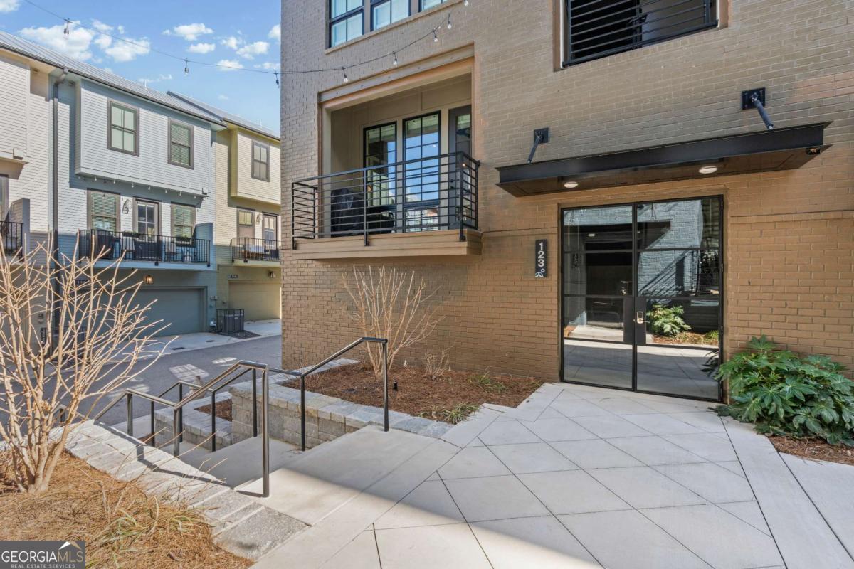 123 Beardon Circle SE # 8