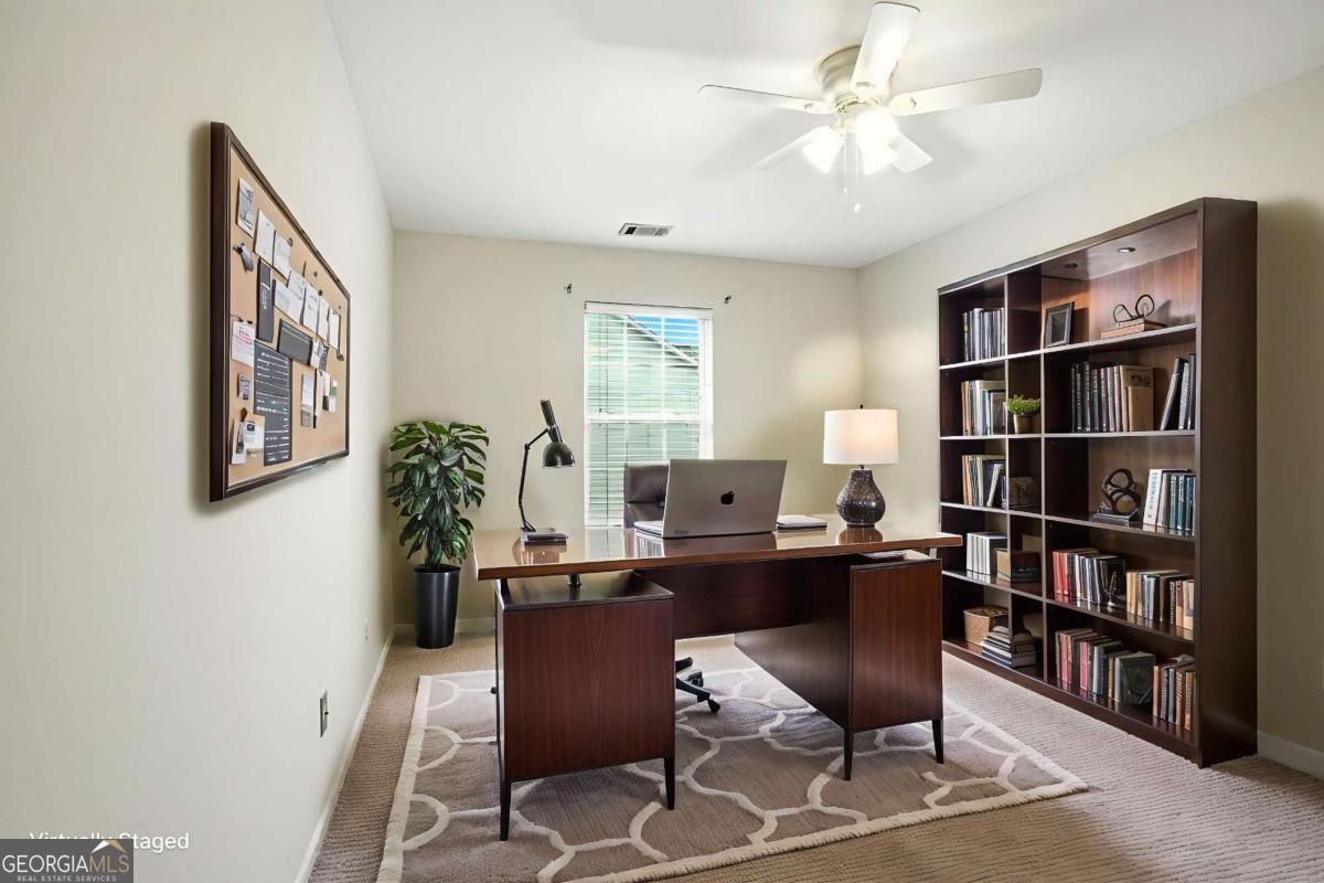 2263 Leicester Way SE