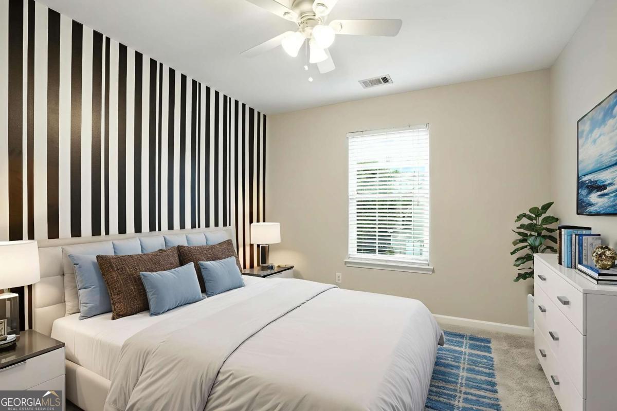 2263 Leicester Way SE