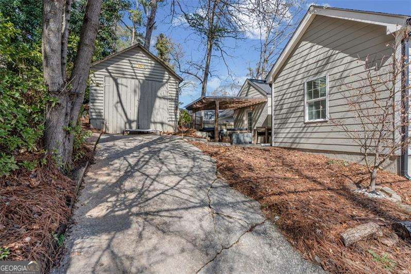 1931 S Gordon Street SW