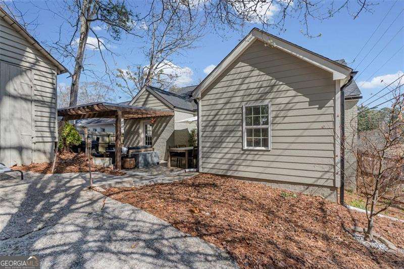 1931 S Gordon Street SW