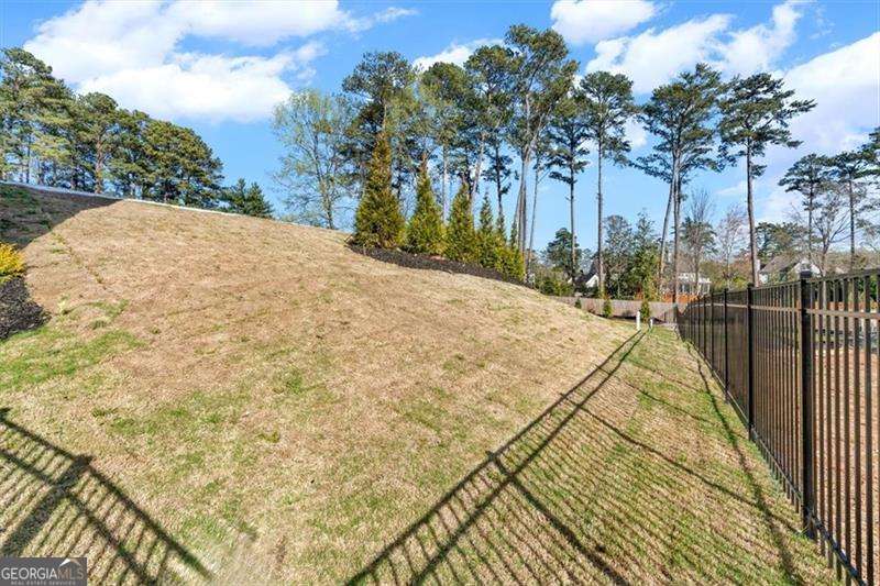 124 Woodlawn Drive NE