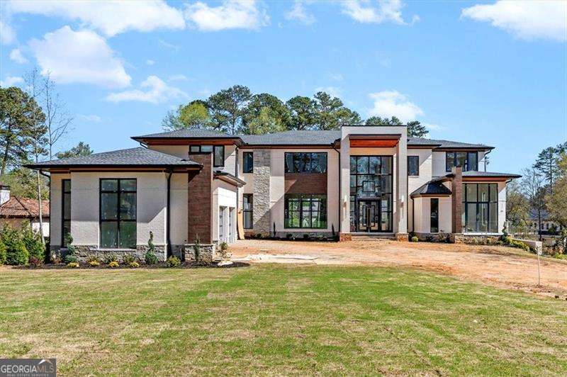 124 Woodlawn Drive NE