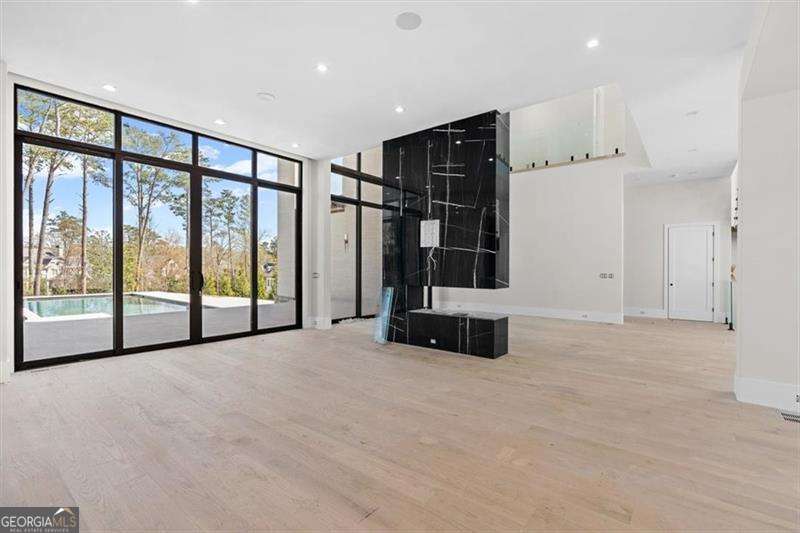 124 Woodlawn Drive NE