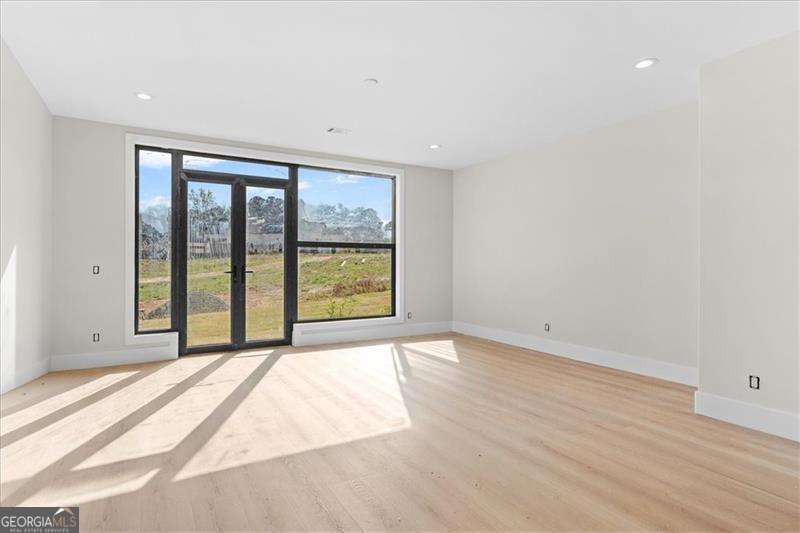 124 Woodlawn Drive NE