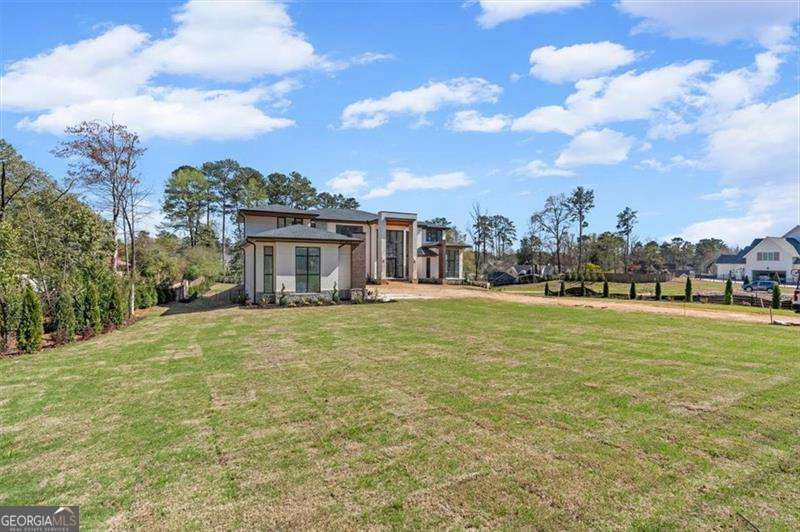 124 Woodlawn Drive NE