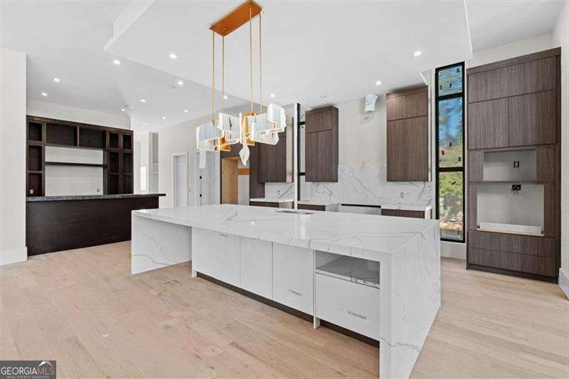 124 Woodlawn Drive NE