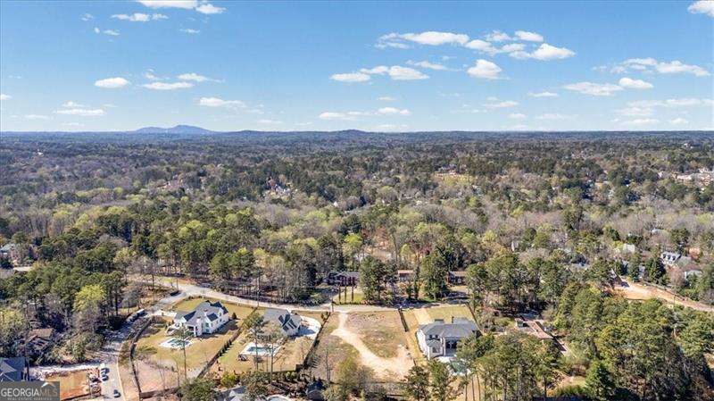 124 Woodlawn Drive NE