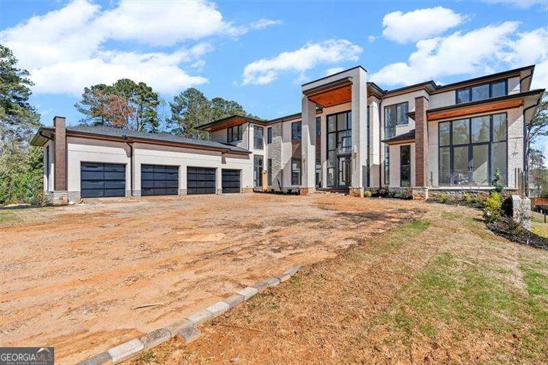 124 Woodlawn Drive NE