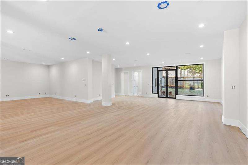 124 Woodlawn Drive NE