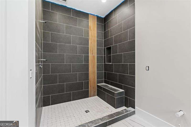 124 Woodlawn Drive NE