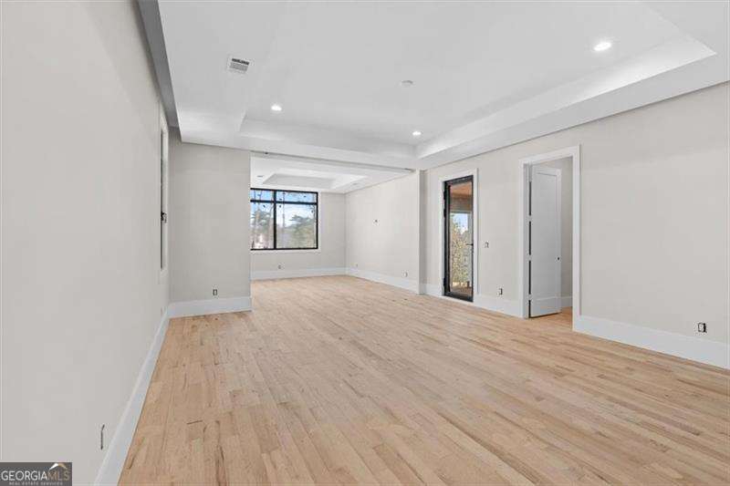 124 Woodlawn Drive NE