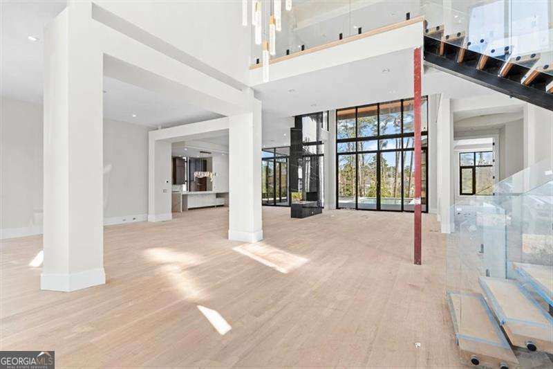 124 Woodlawn Drive NE