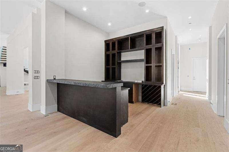 124 Woodlawn Drive NE