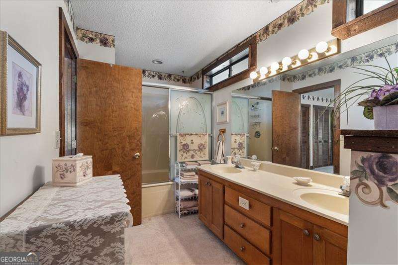 4068 Norton Place SE