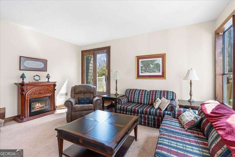 4068 Norton Place SE