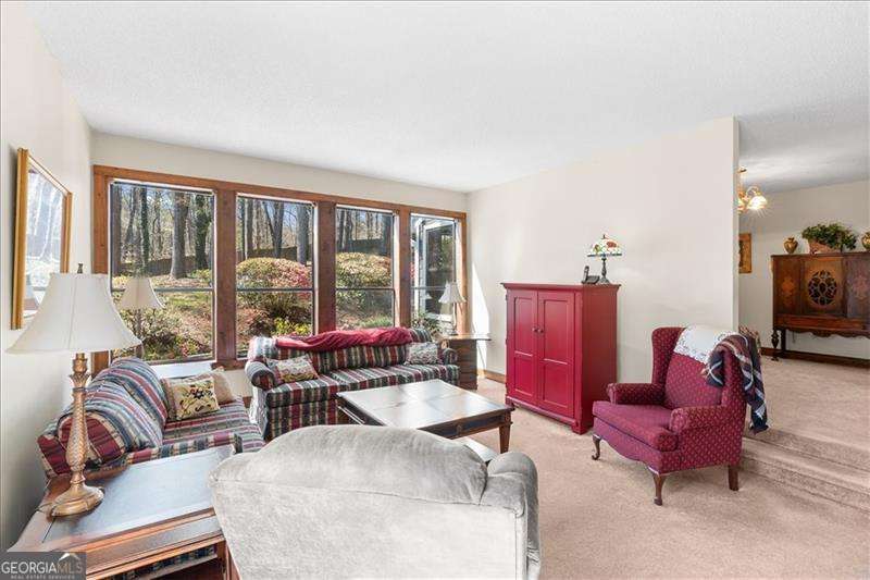 4068 Norton Place SE