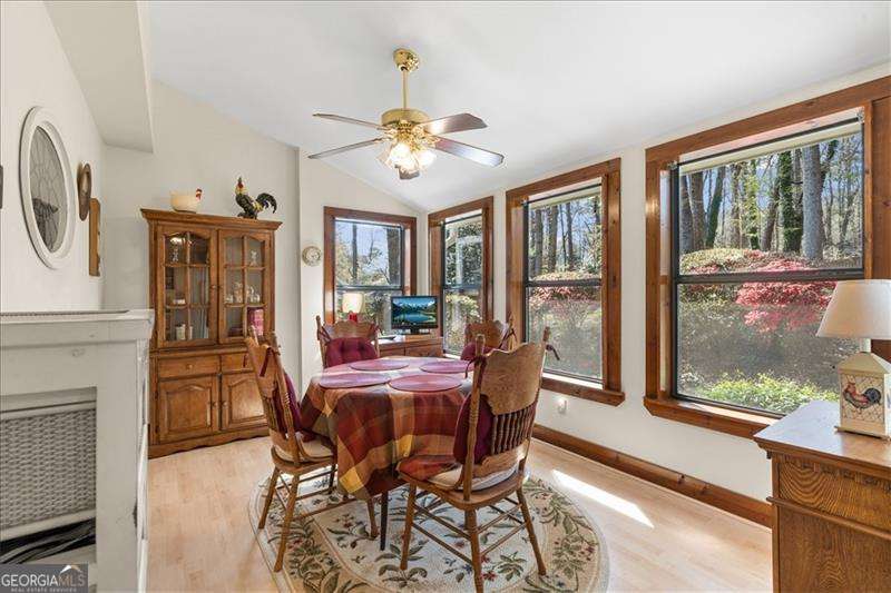 4068 Norton Place SE