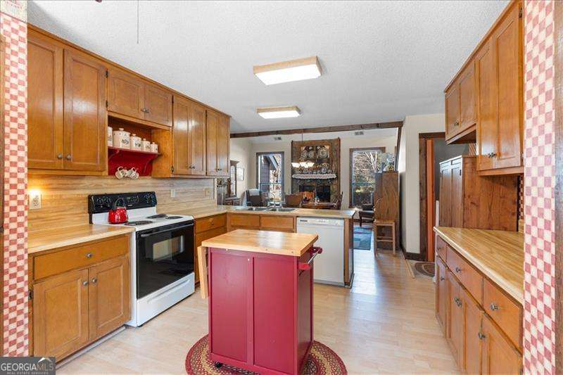 4068 Norton Place SE