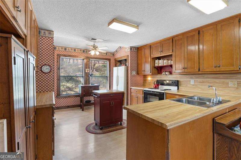 4068 Norton Place SE