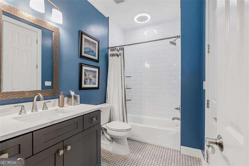 2235 Edgartown Lane SE # 9