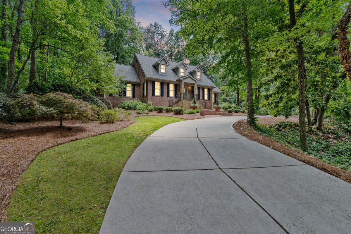 682 Austin Drive SE