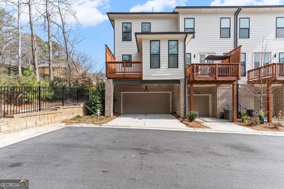 445 Olmstead Way