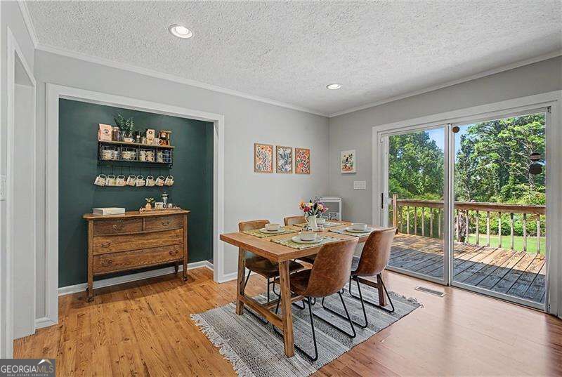 141 Cooper Lake Road SE