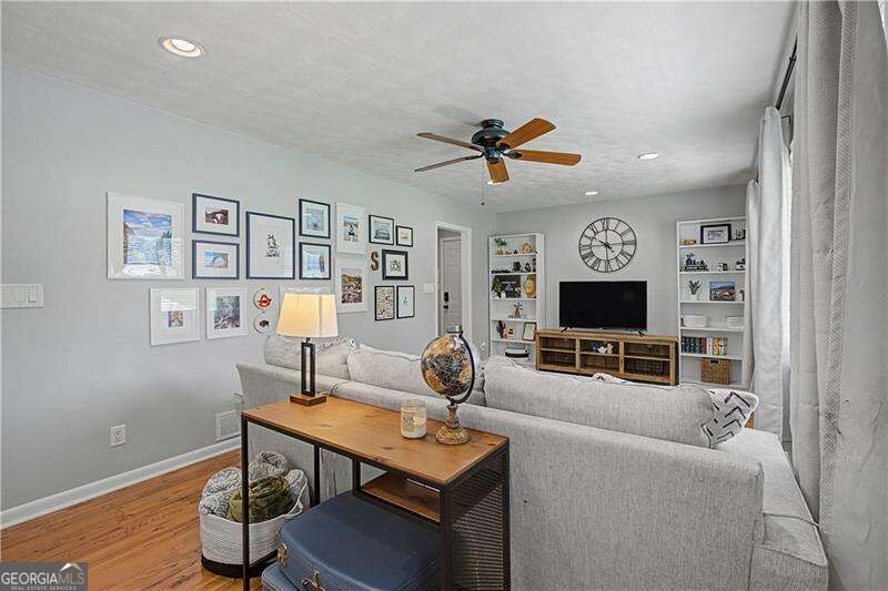 141 Cooper Lake Road SE