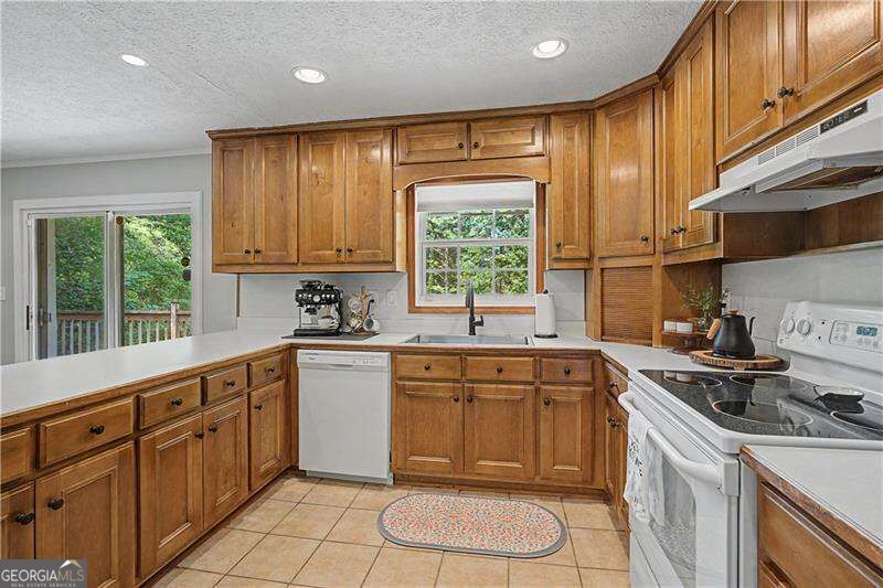 141 Cooper Lake Road SE