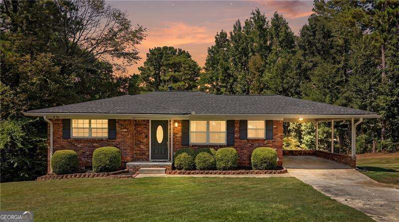 141 Cooper Lake Road SE