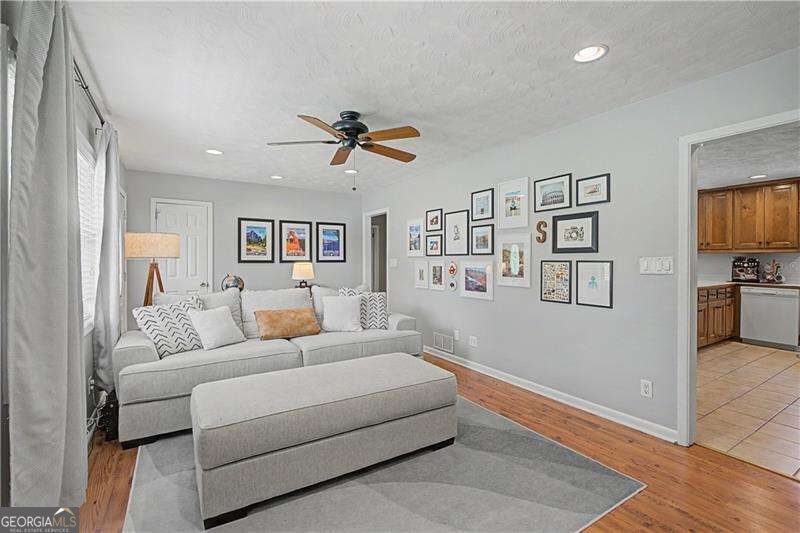 141 Cooper Lake Road SE