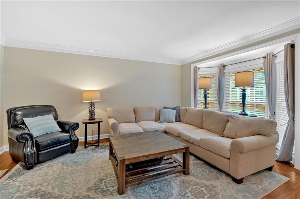 4 Mount Vernon Circle