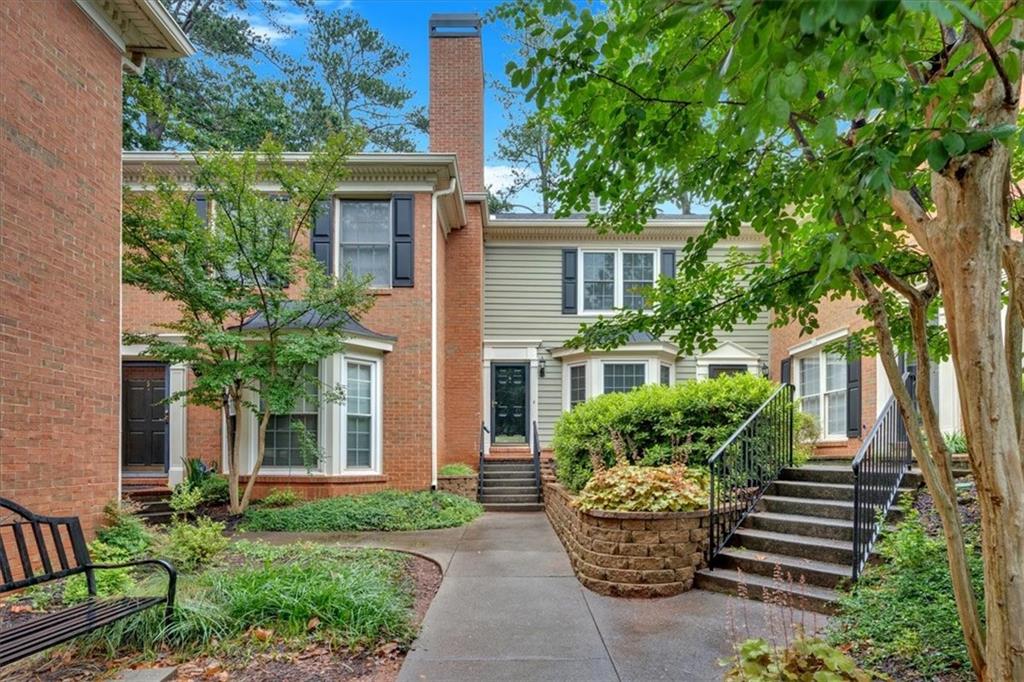 4 Mount Vernon Circle