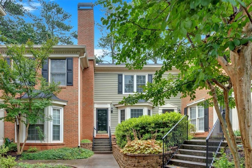 4 Mount Vernon Circle