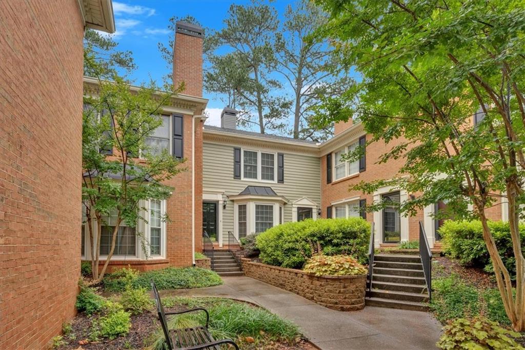 4 Mount Vernon Circle
