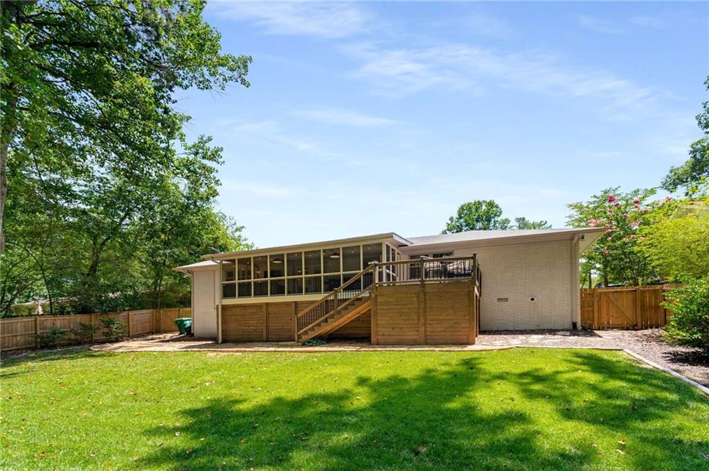 1209 Pinehurst Circle SE