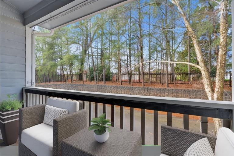 107 Vinings Forest Circle SE