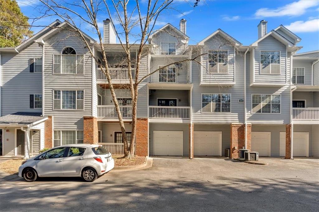 107 Vinings Forest Circle SE