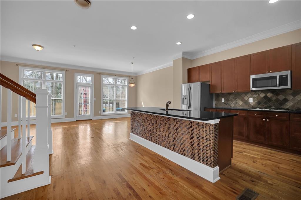 1664 Mosaic Way