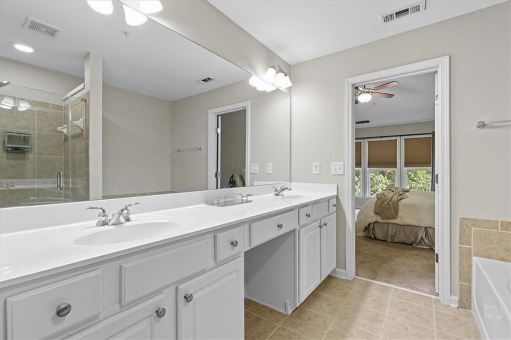 1664 Fair Oak Way Unit 25