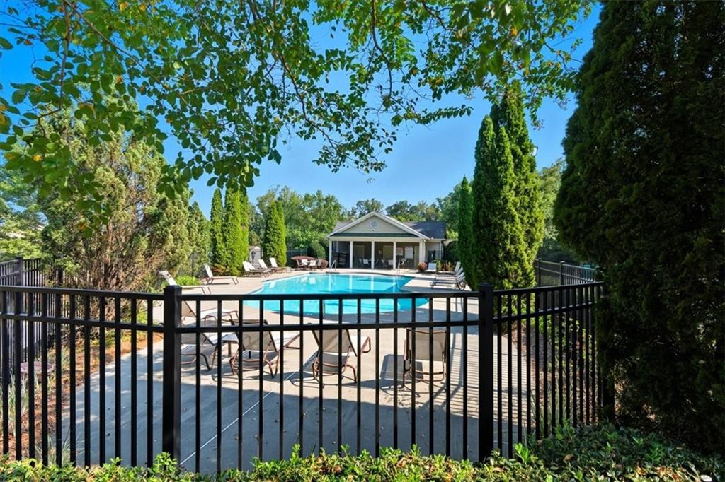 1664 Fair Oak Way Unit 25