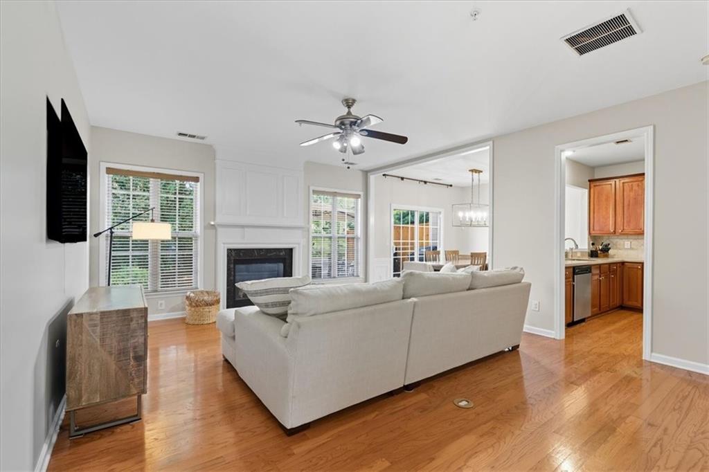 1664 Fair Oak Way Unit 25