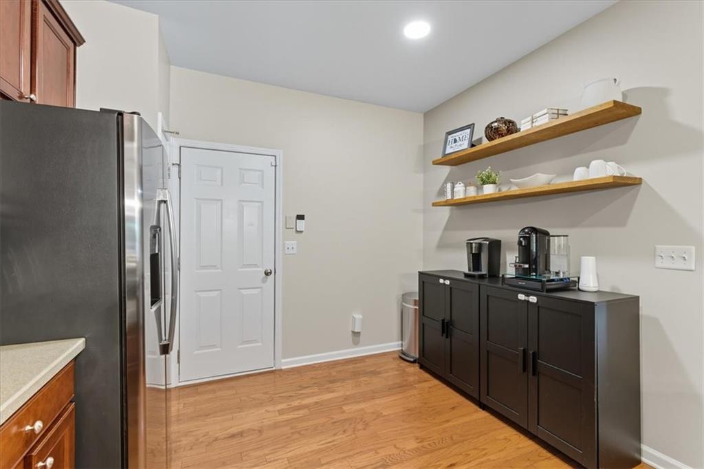 1664 Fair Oak Way Unit 25