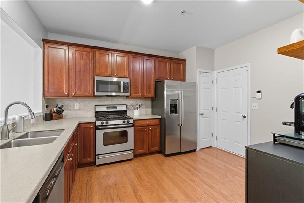 1664 Fair Oak Way Unit 25