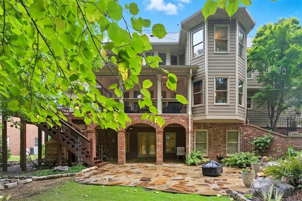 120 Fernwood Drive