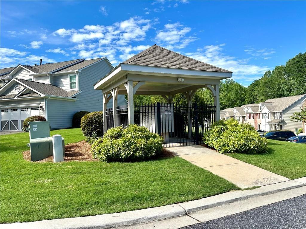 2263 Leicester Way SE